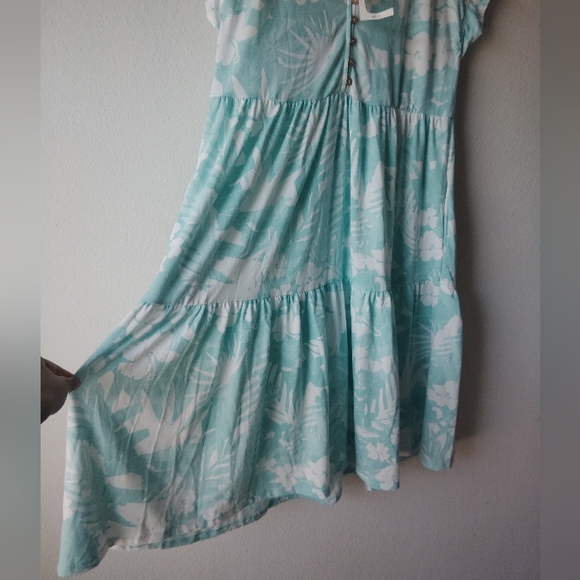 Wonderly Blue and White Floral Midi Dress - Picture 4 of 6